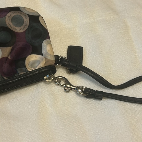 Coach wristlet eggplant color, white, khaki, green blue - Picture 5 of 11